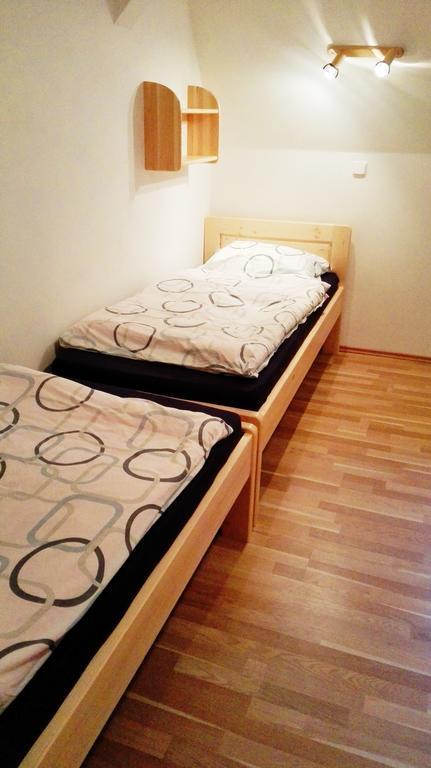Mir Pensión 3*